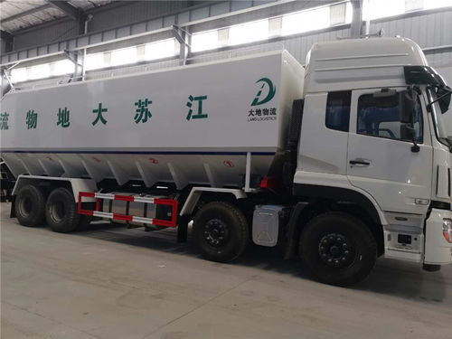 广东老牌15吨饲料车 实力与信赖的运输伙伴