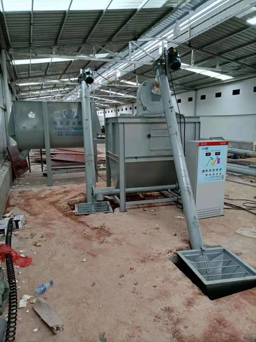 构建高效饲料生产线 饲料加工厂核心设备与15吨饲料运输车详解