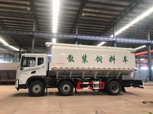 东风华神小三轴饲料车 15吨级高效运输解决方案
