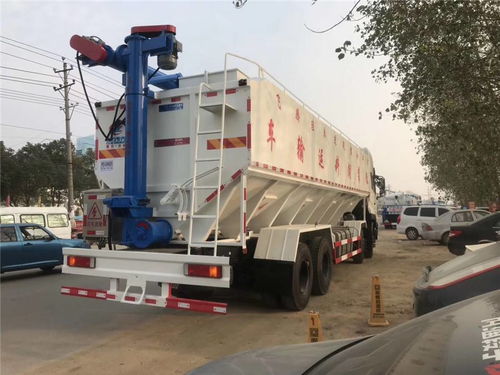 散装饲料车 15吨级高效饲料运输解决方案